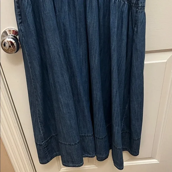 Pilcro puff sleeve V-Neck Denim Midi Dress with Smocked Waist M - Picture 9 of 13